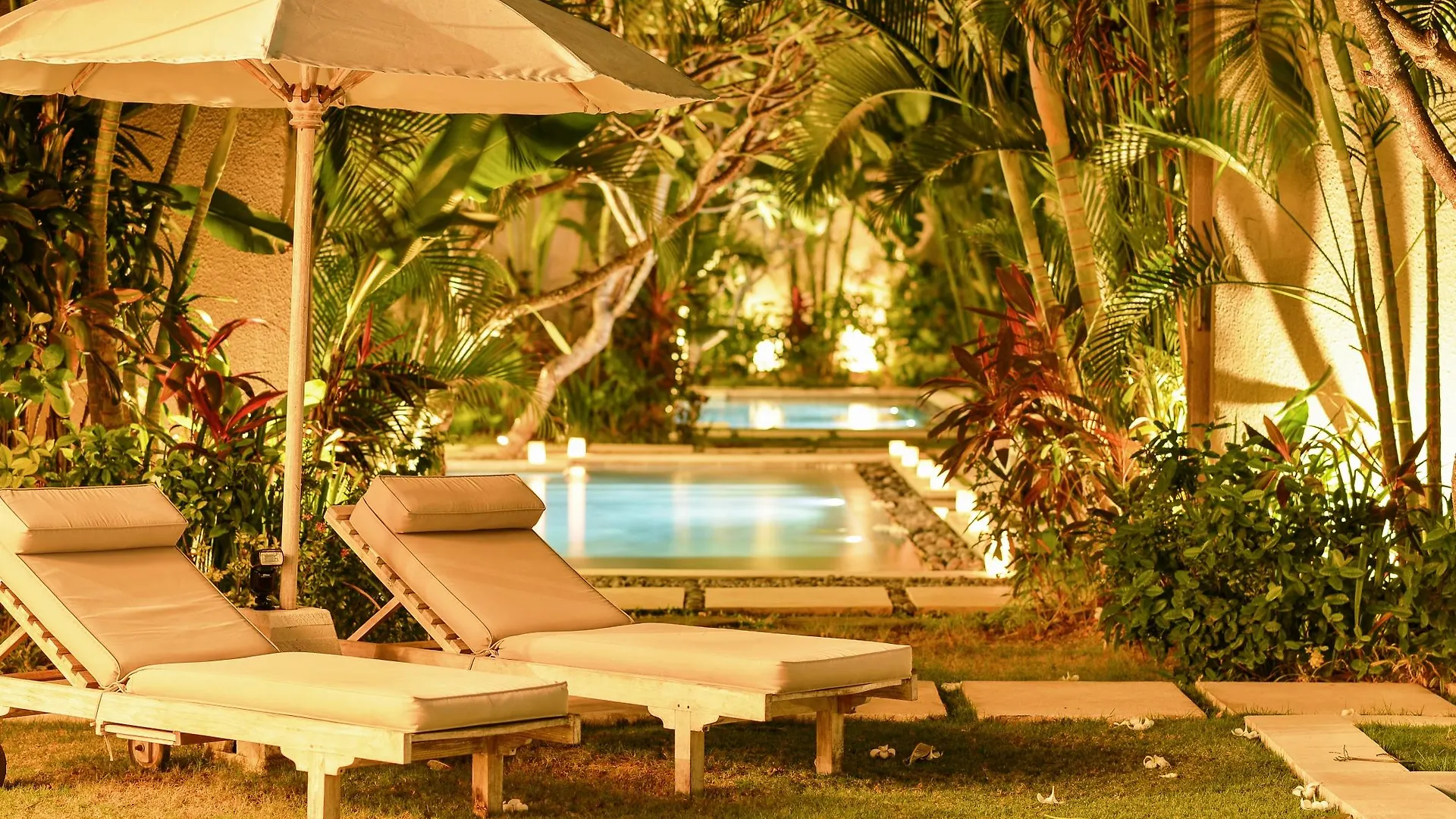 Nyaman Villas Seminyak Hotel