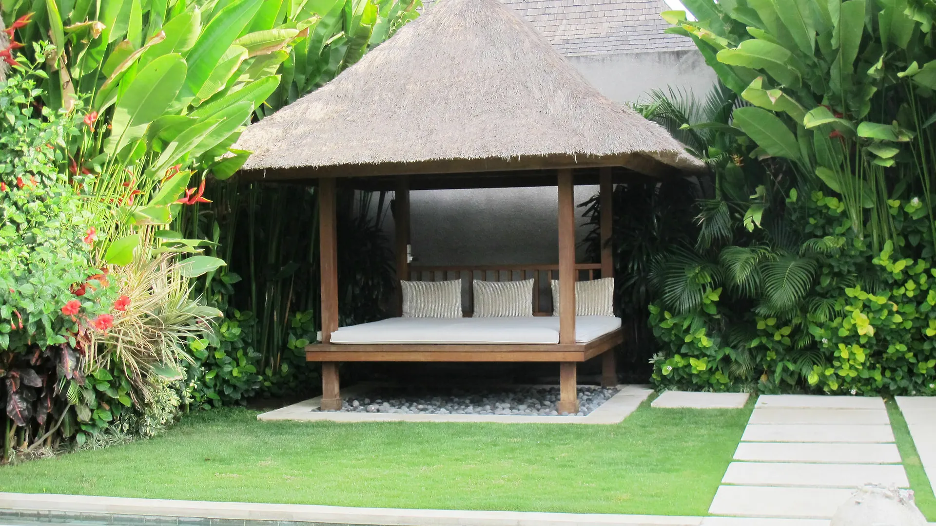 Nyaman Villas Seminyak