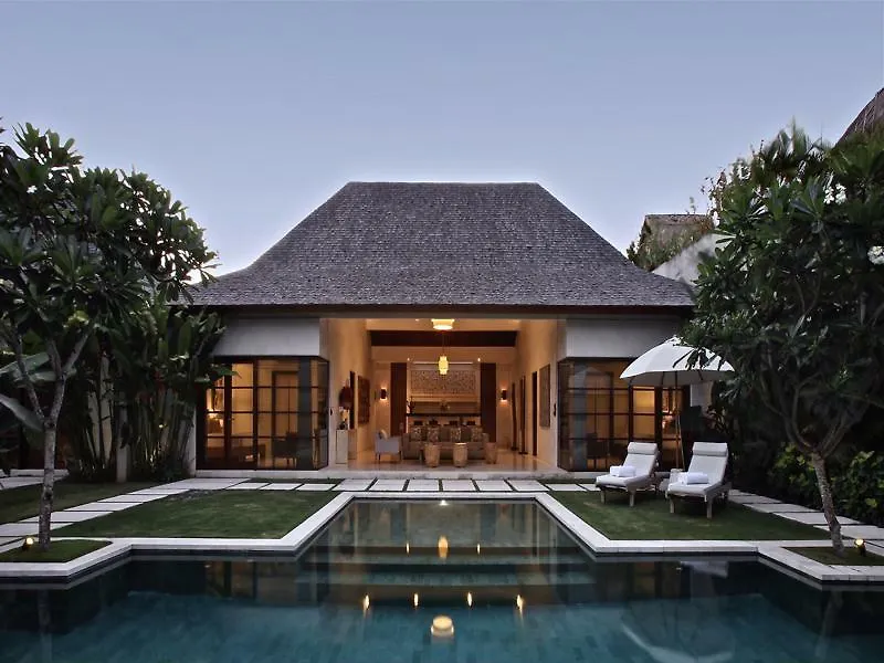 Nyaman Villas Seminyak 4*,